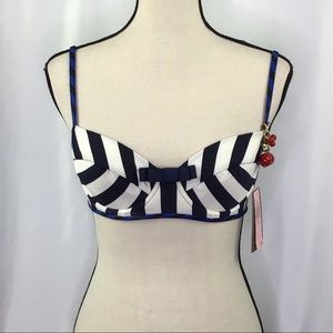 Juicy Couture Regal Lingerie Bra Size Med